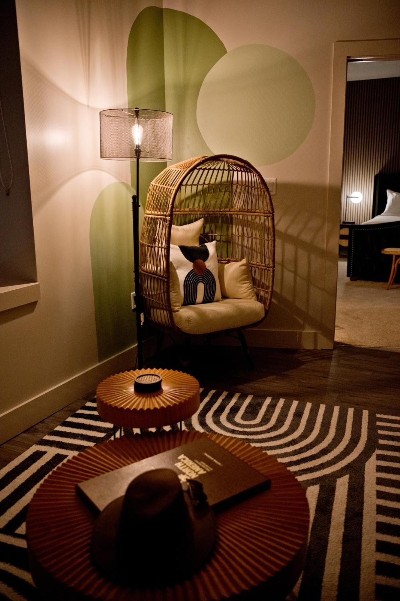Luxury 2-Bedroom Condo Steps Away From The French Quarter New Orleans Exterior foto