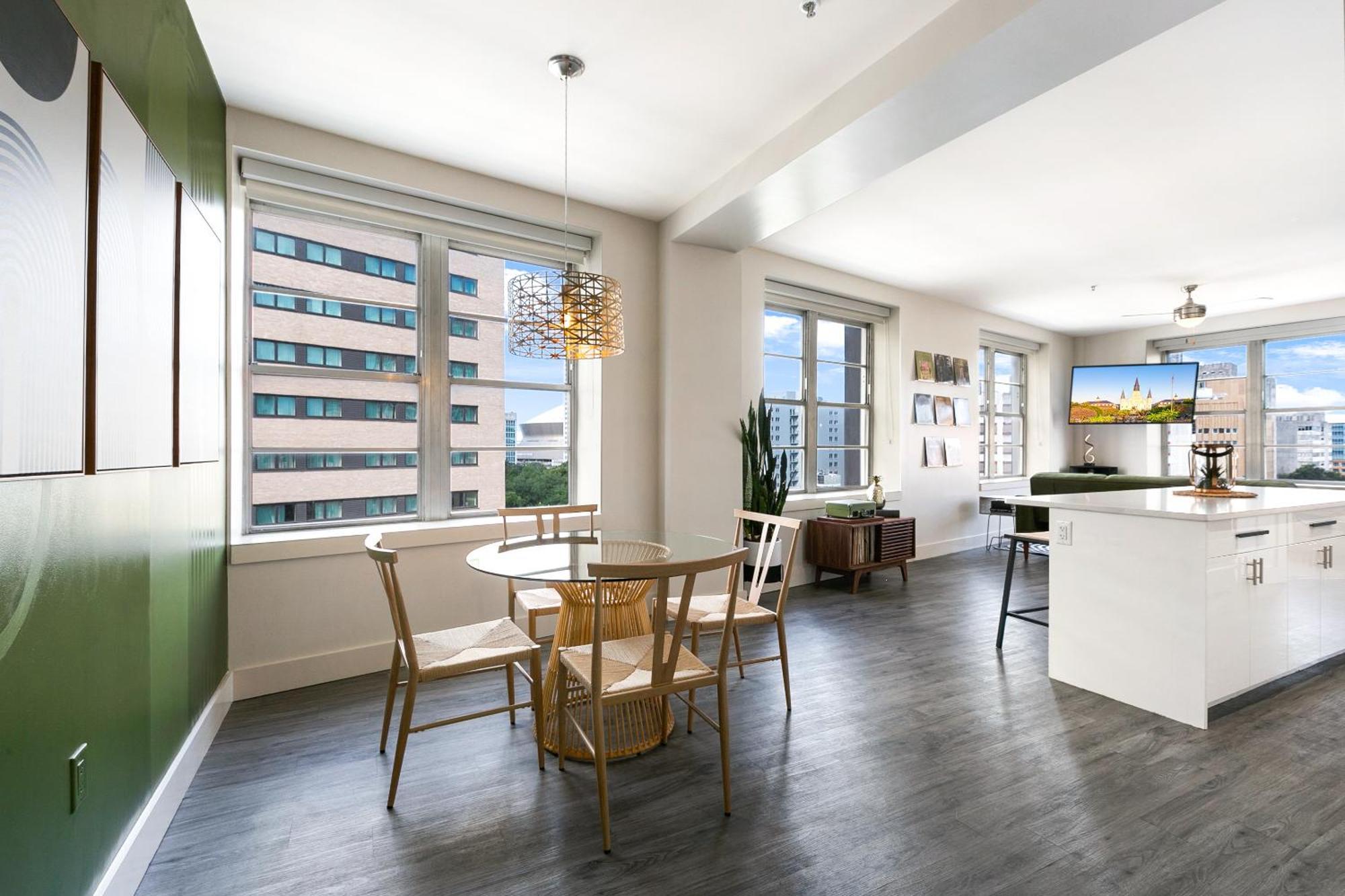 Luxury 2-Bedroom Condo Steps Away From The French Quarter New Orleans Exterior foto